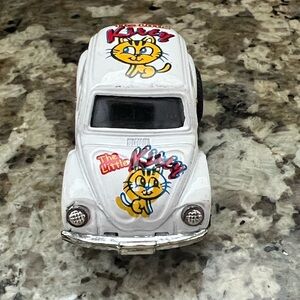 Toy Car The Little KITTY (cat) white VW Volkswagen Bug 2.5" Toy Car